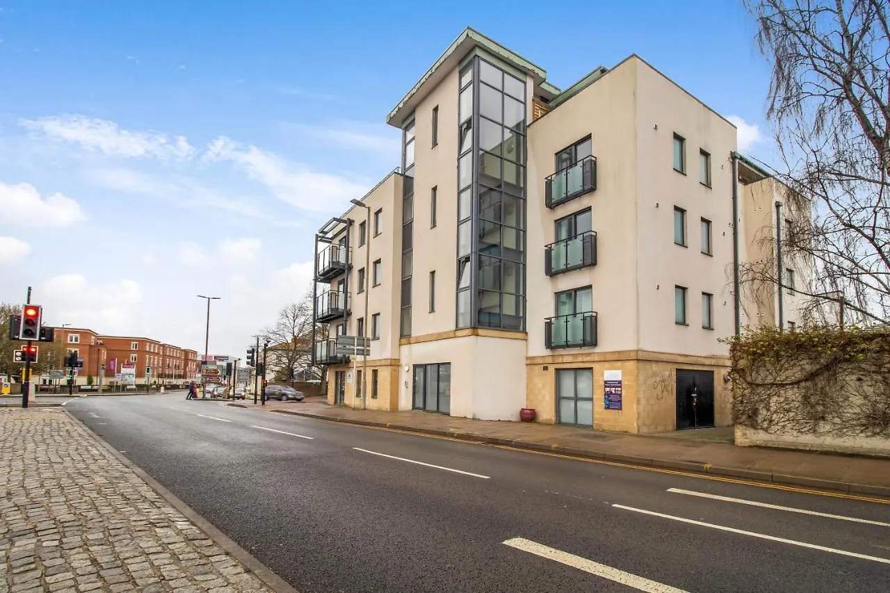 Central 1 Bd + Sofa Bed In The Heart Of Cheltenham!